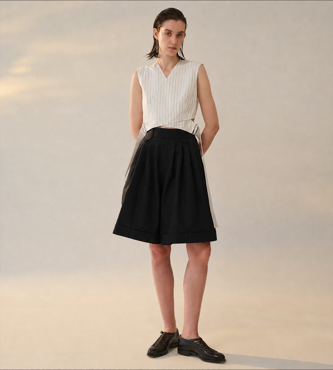UJOH - Tuck Culottes Black