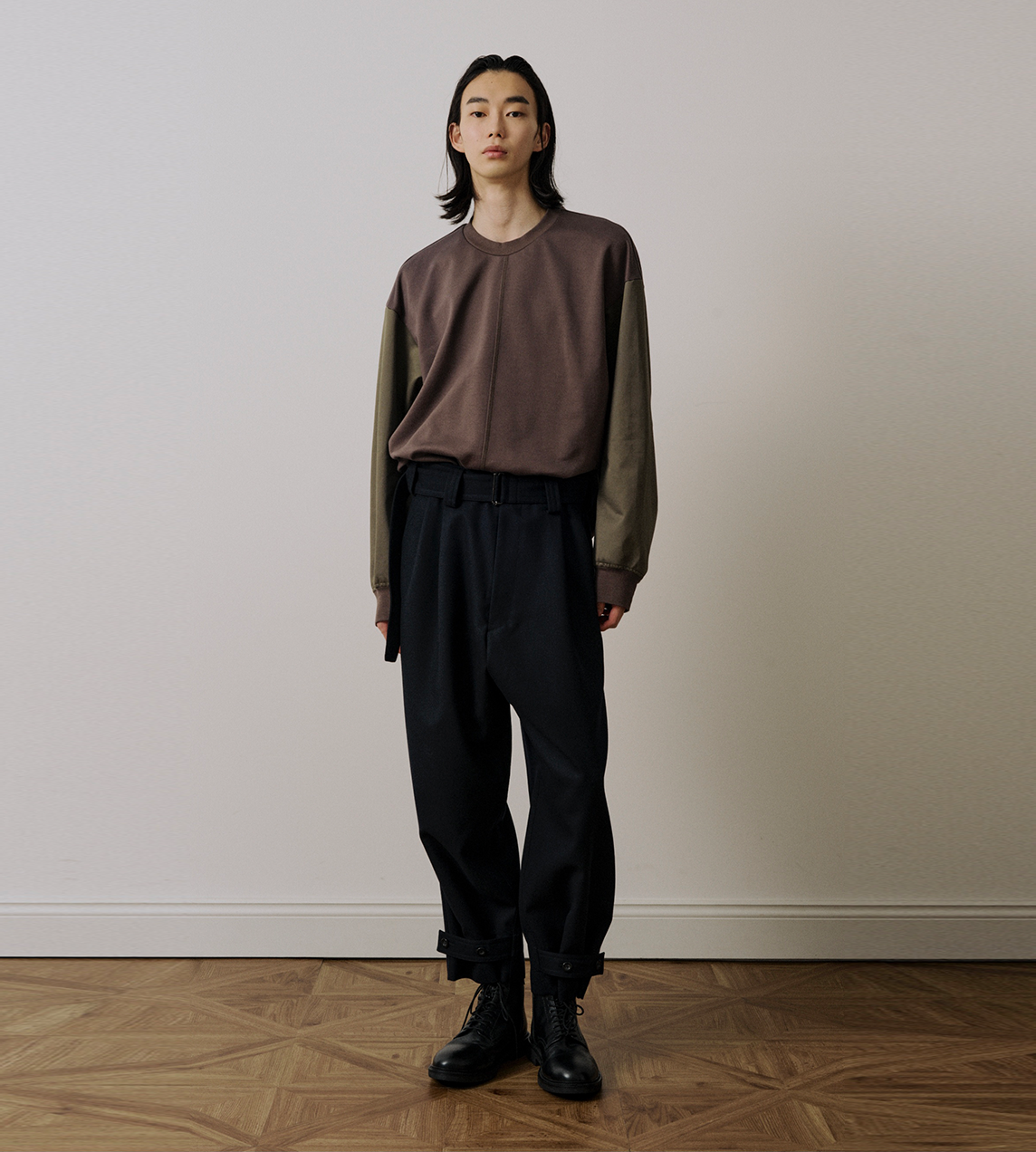 UJOH - Blouson Sleeve Pullover Brown