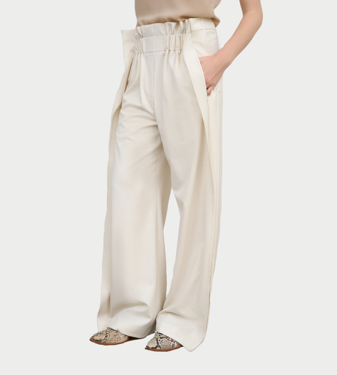High-Rise Pleated Wide-Leg Pants Ivory