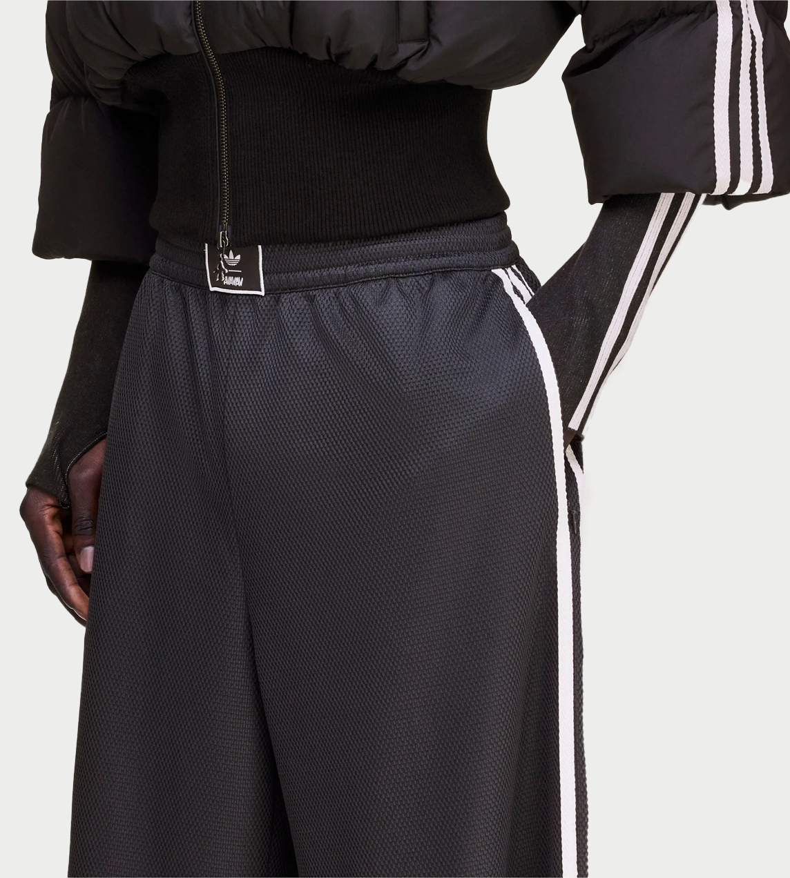 Avavav Shorts Carbon