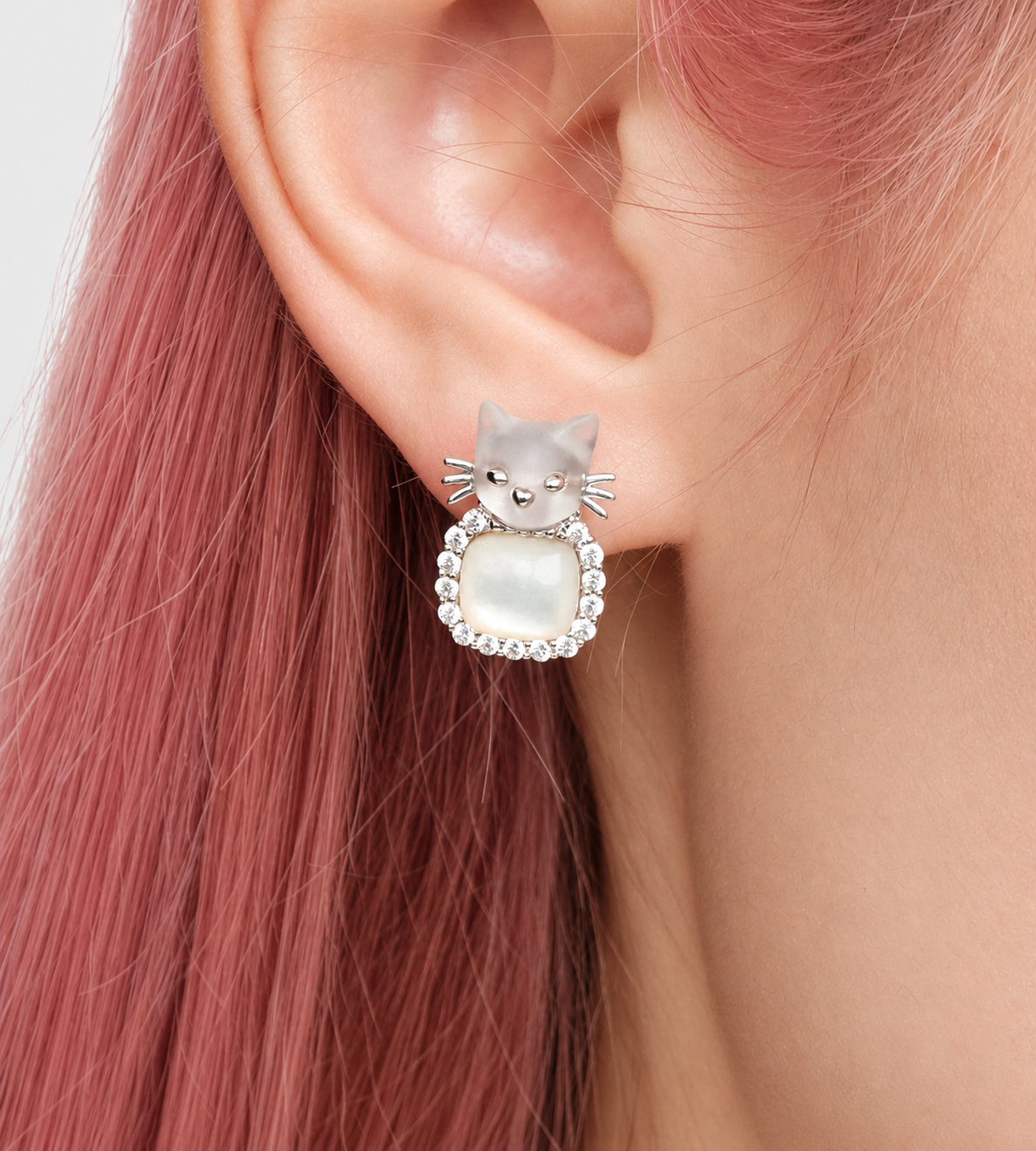 Mini Cat Mother Of Pearl Earring Silver
