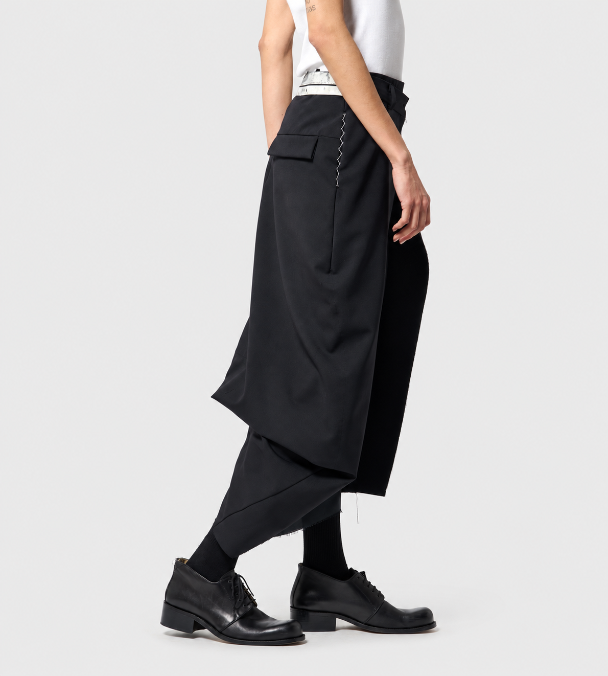 Wrap-detailed Skirt Black