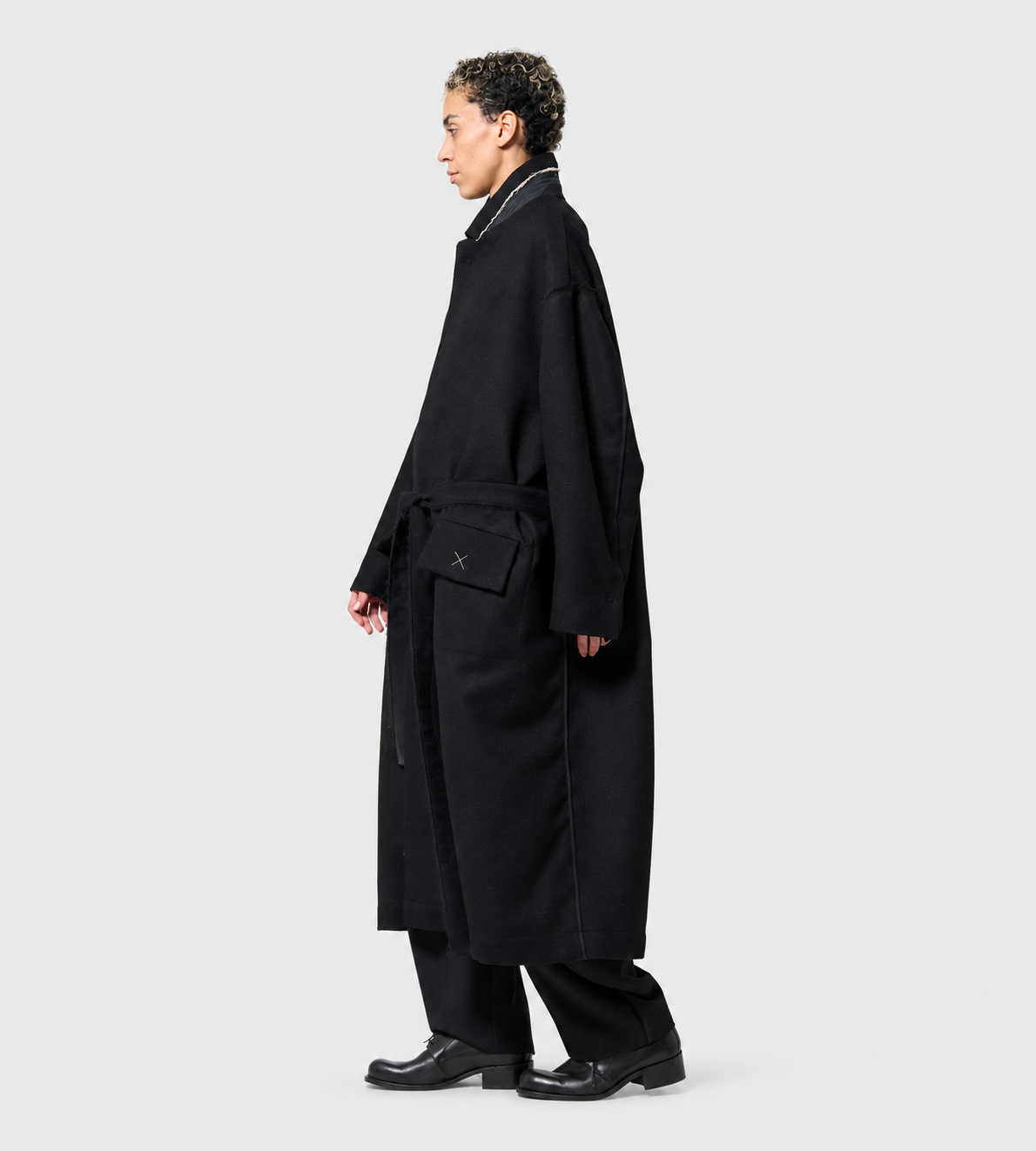 Relaxed Wool Coat with Belt Black