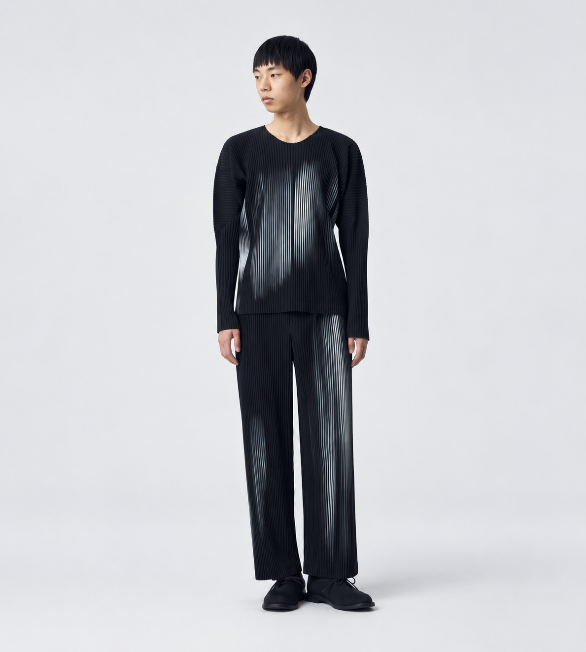 IN THE SHADOW Long-Sleeve Top Blk