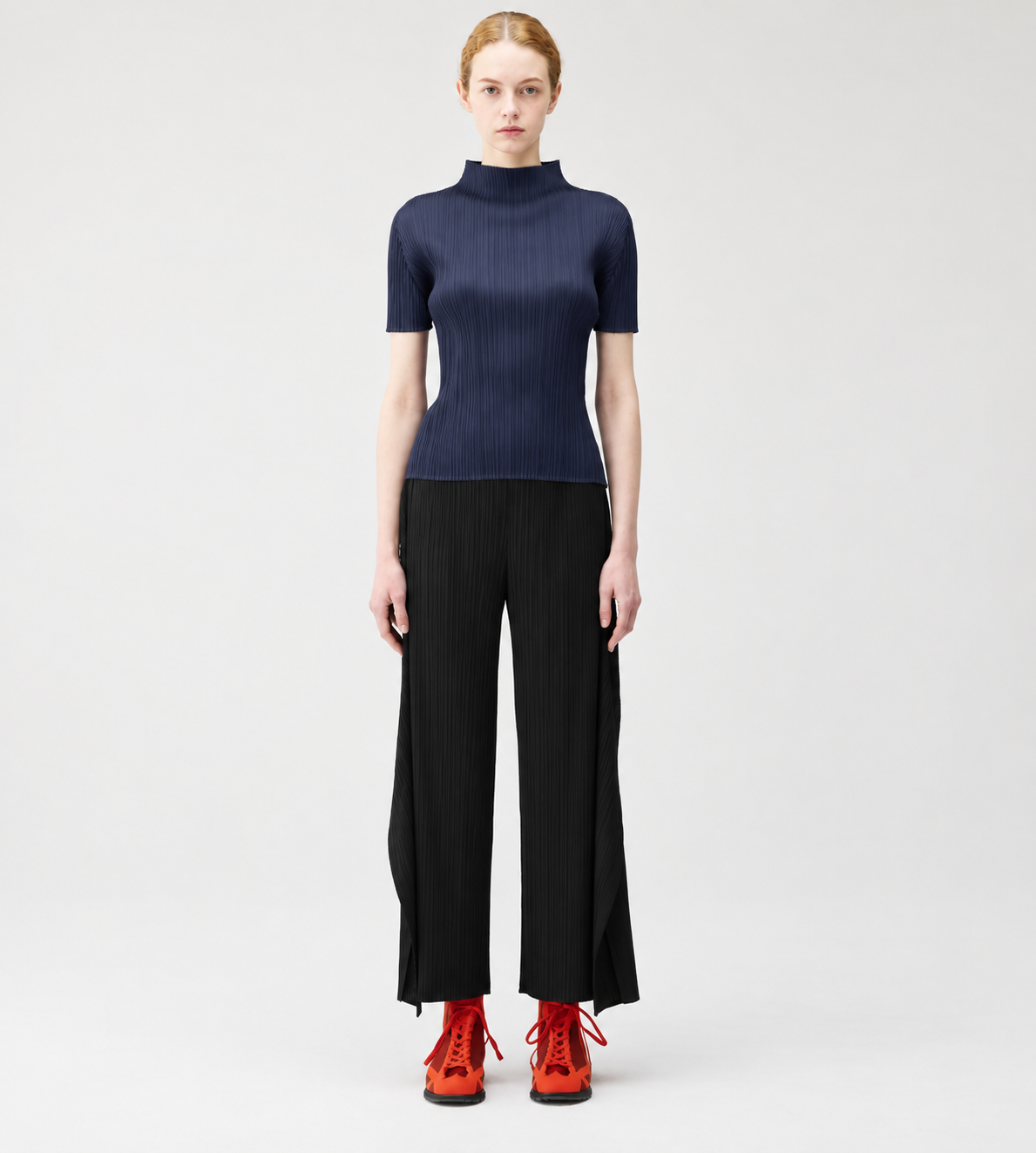 PLEATS PLEASE ISSEY MIYAKE - High Neck Top Navy Blue