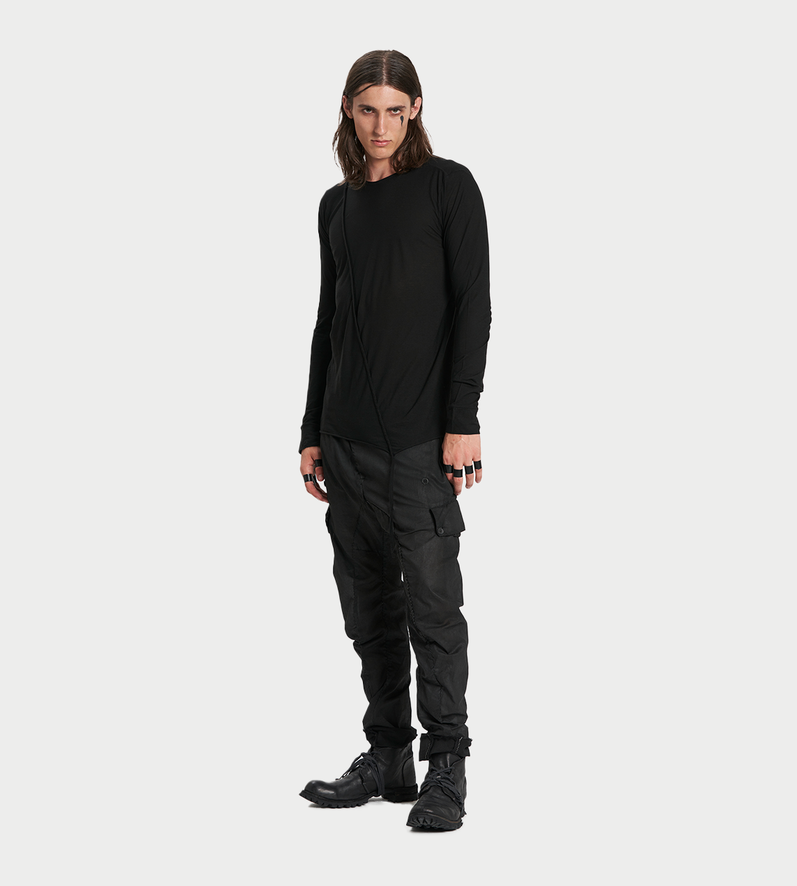 Masnada - L/S Tee Black