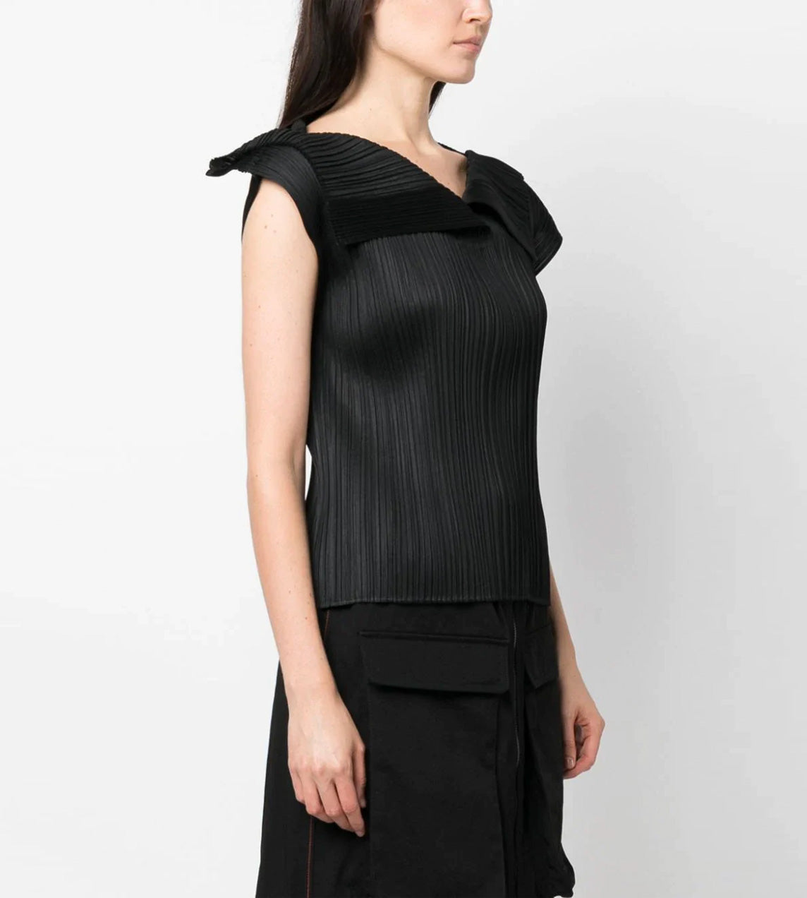 Fold Collar Sleeveless Top Black