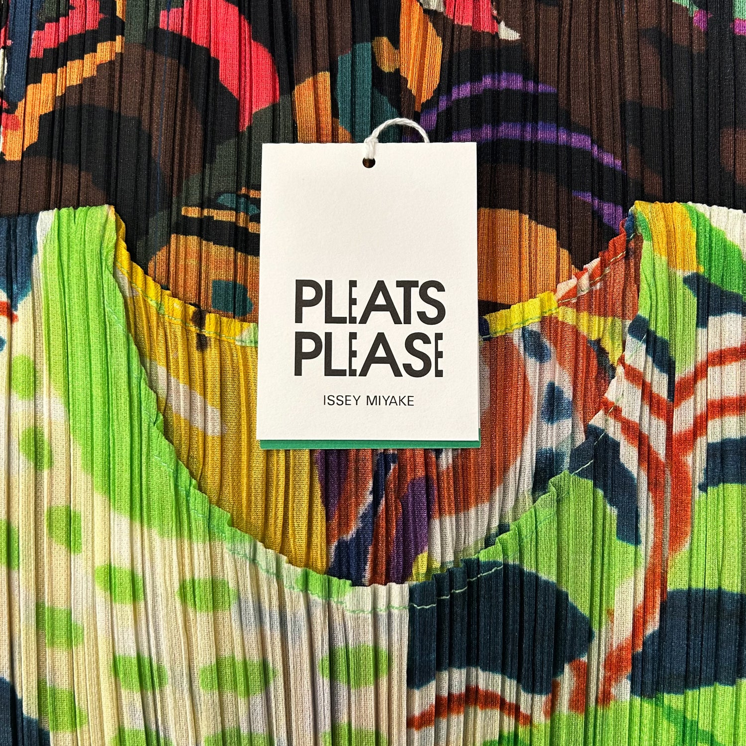 Pleats Please Issey Miyake