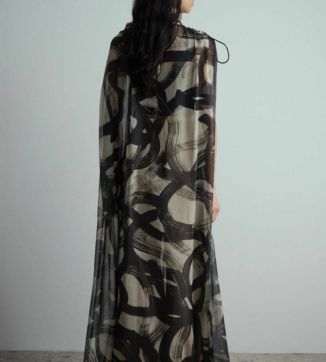 UJOH - Bow Tie Gathered Dress Blk