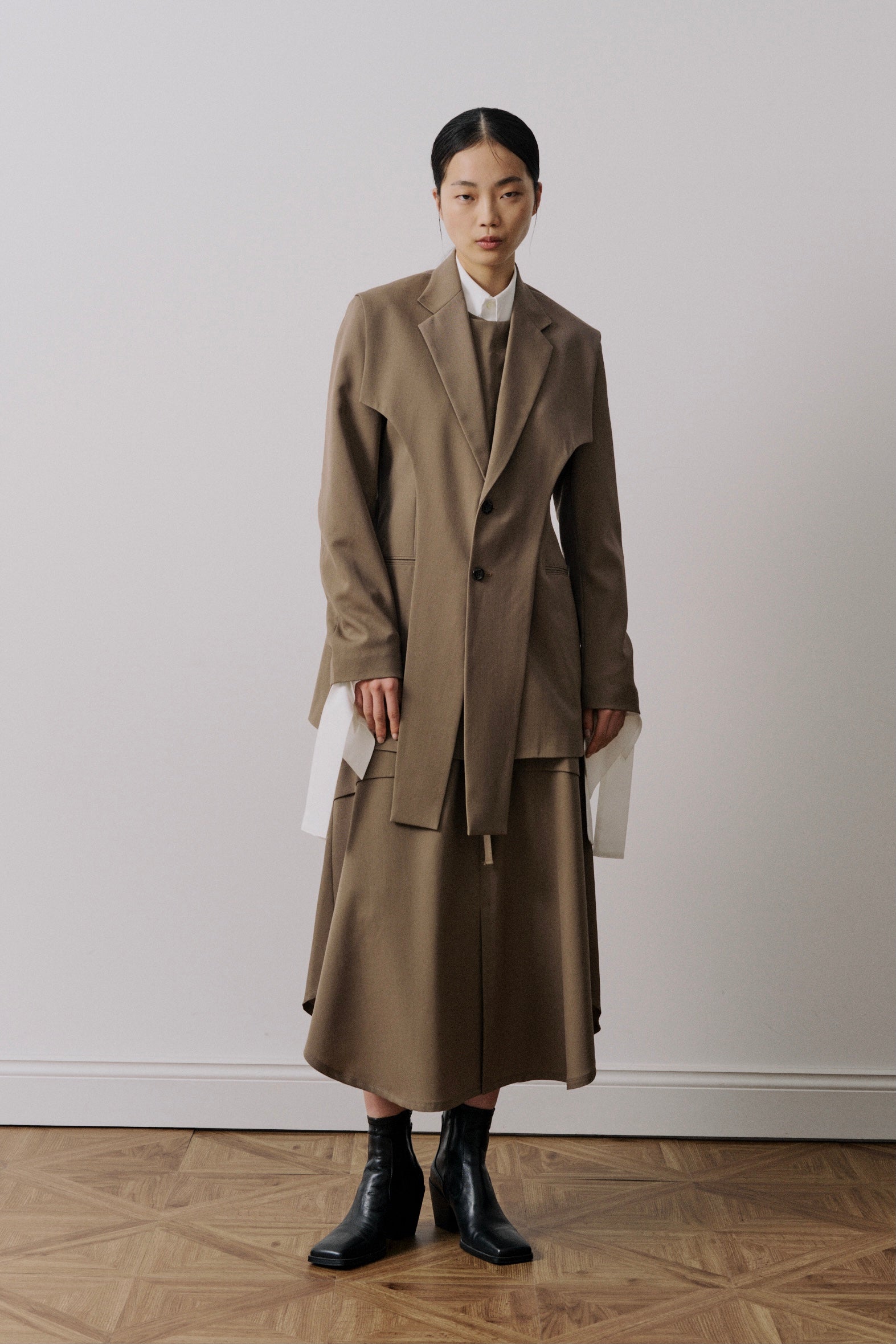 UJOH - Sailor Collar Jacket Greige