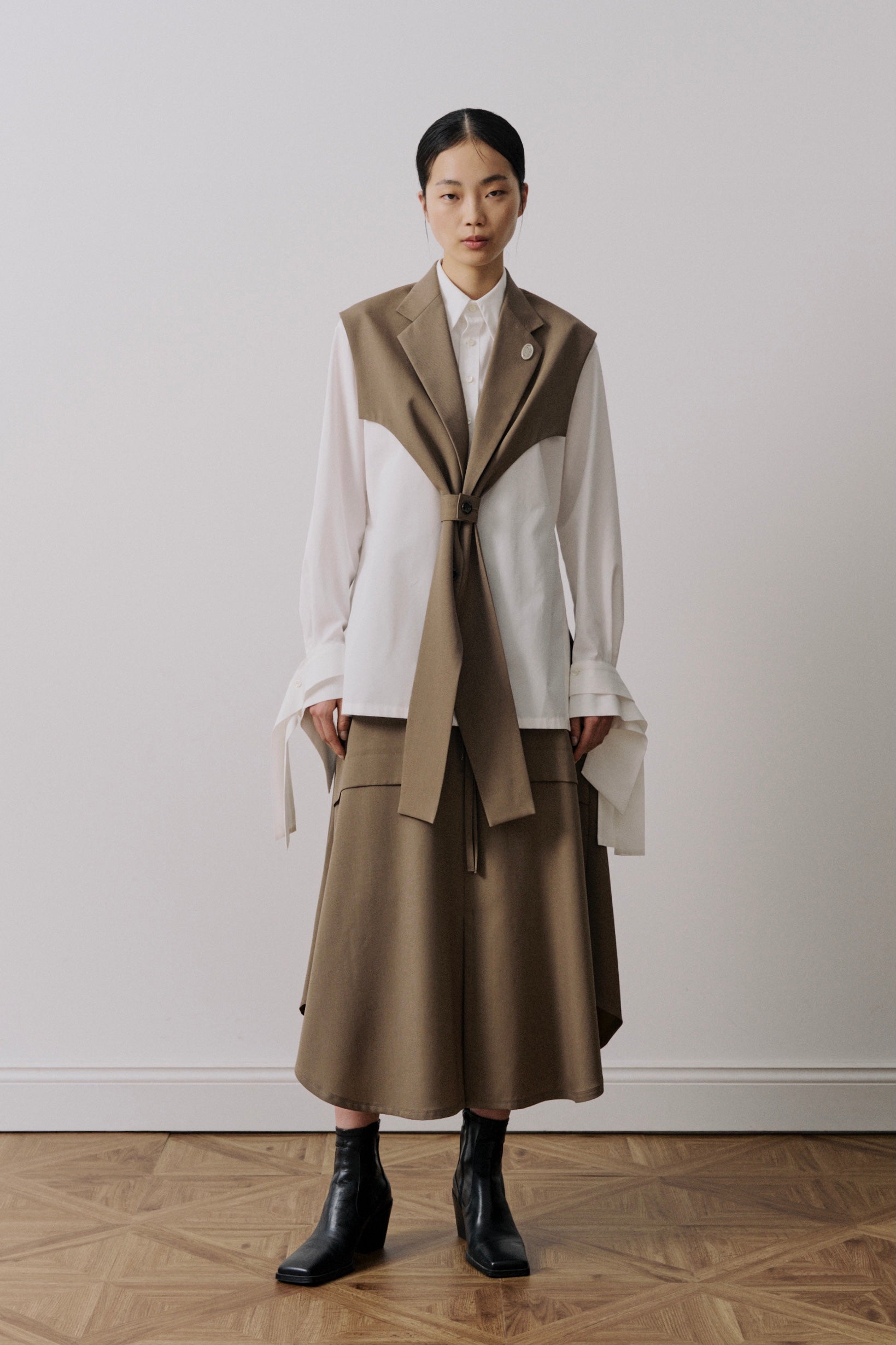 UJOH - Sailor Collar Jacket Greige