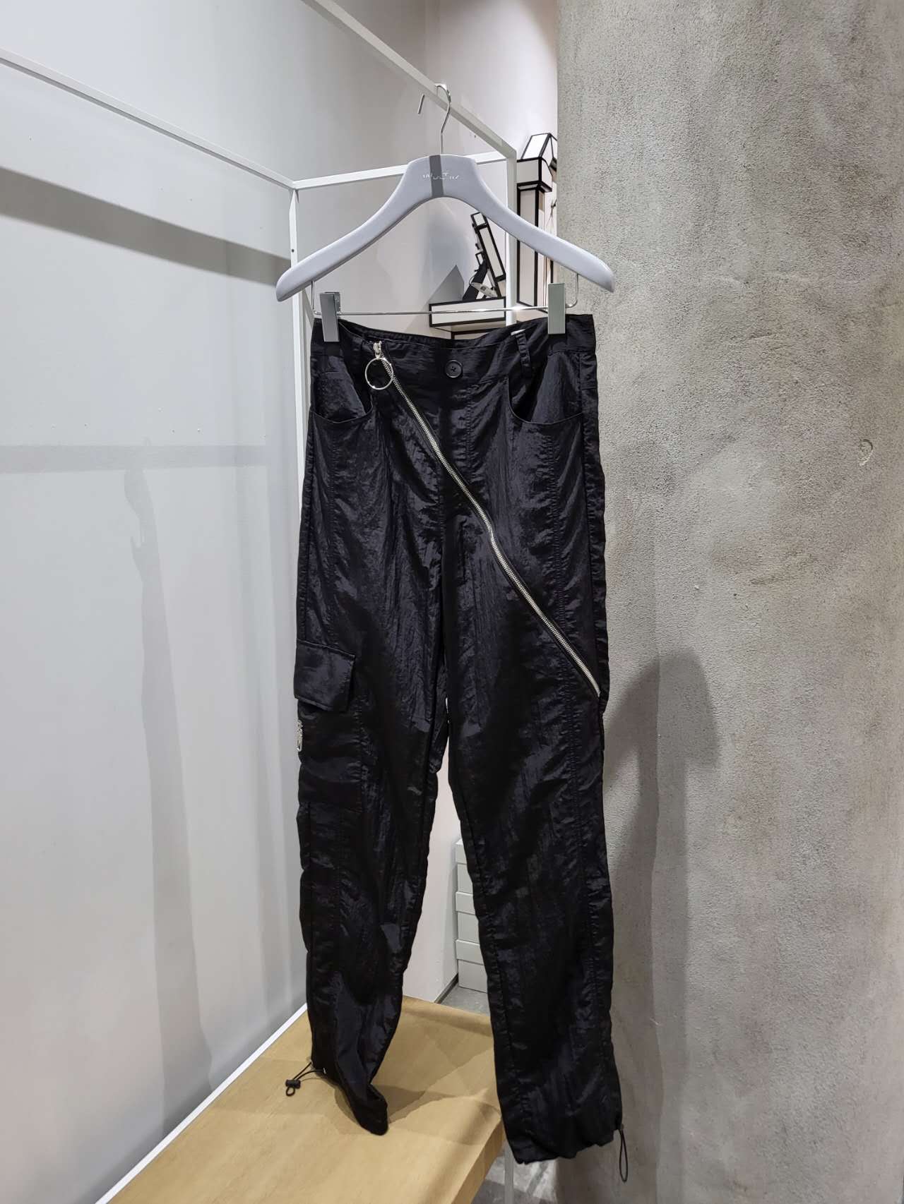 Youser - Asymmetric Zip Track Cargo Pants