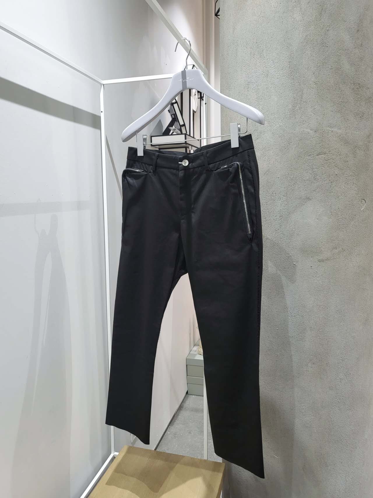 Sagittaire A - Zip Pocket Slim Denim
