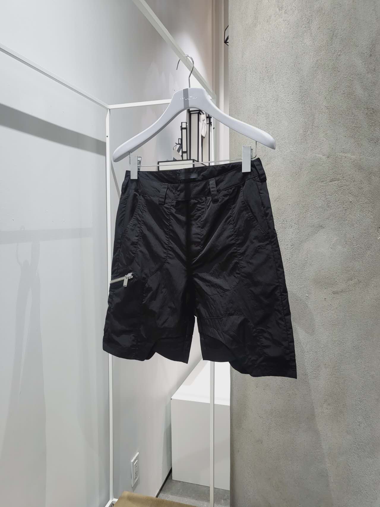 Heliot Emil - Layered Cargo Shorts Black