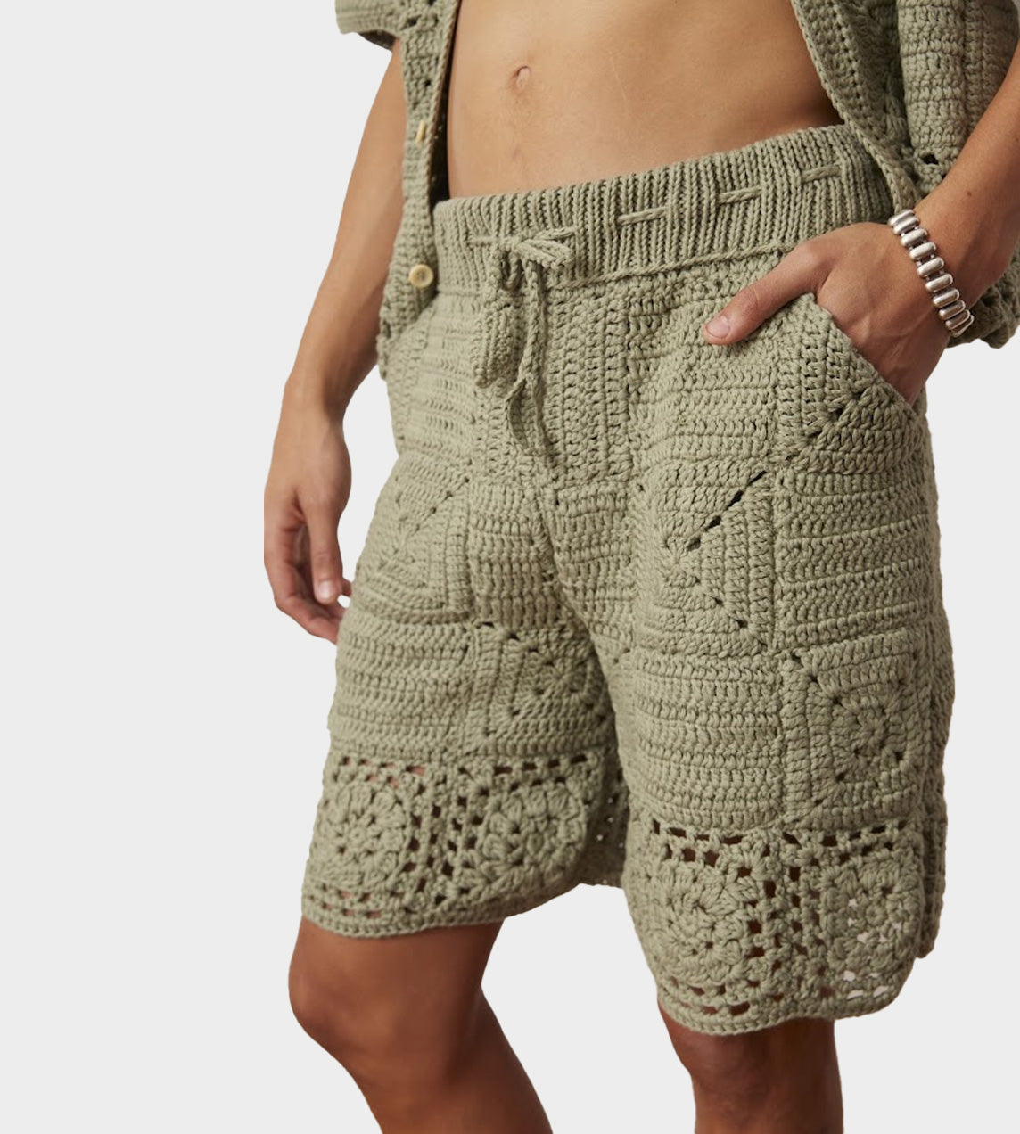 Carbone - Solid Crochet Short Green