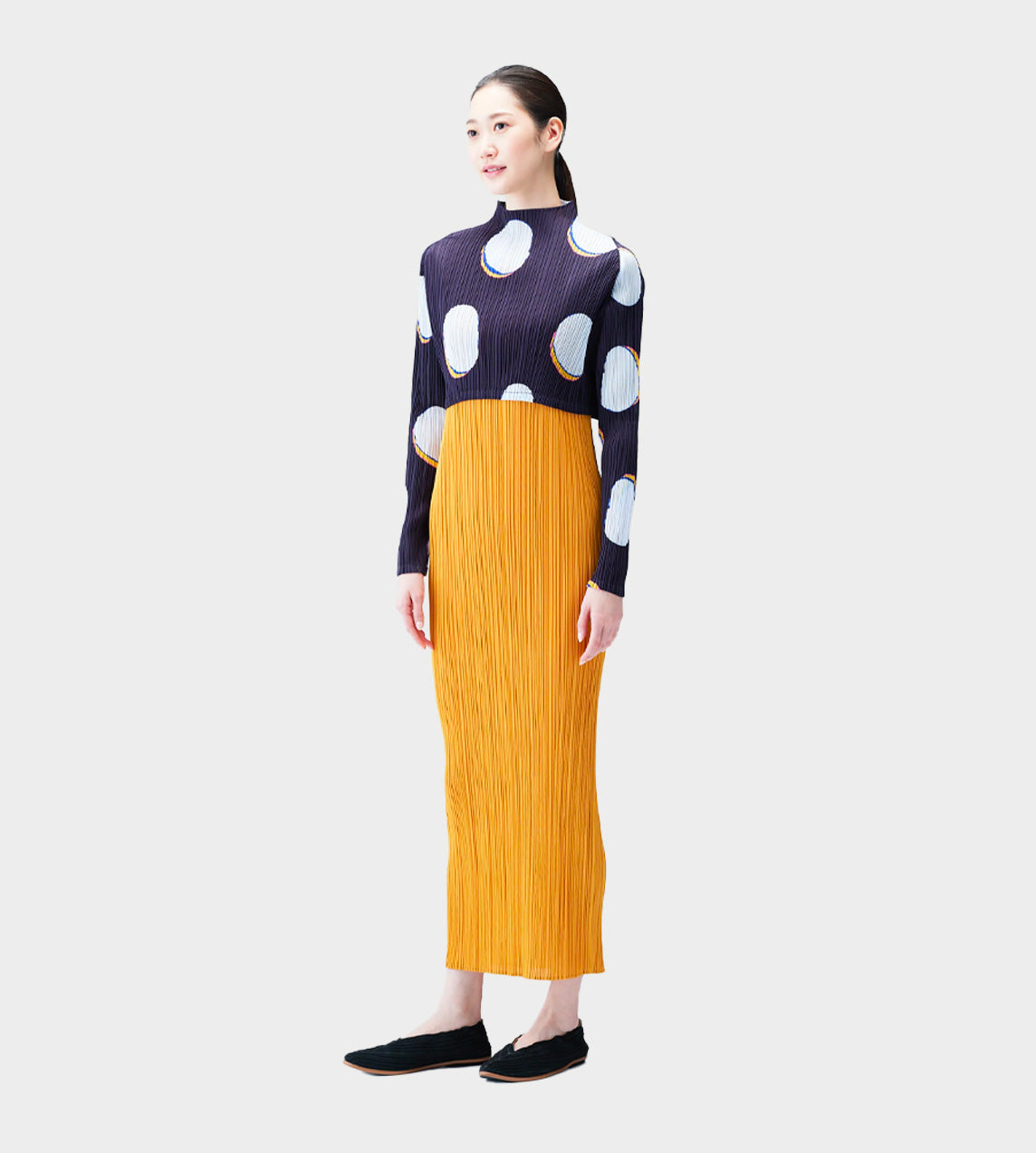 Pleats Please Issey Miyake - Bean Dots Cropped LS Top White